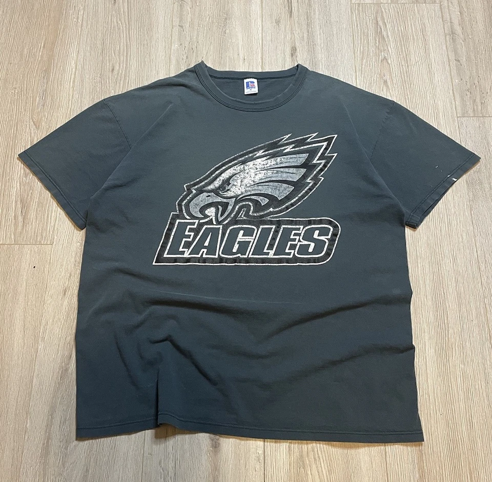 Vintage NFL 90s Philadelphia Eagles Sun Faded Green T-shirt Size XL (24x29.5) - Image 1 of 4