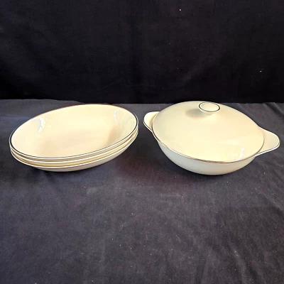 Cazuela para servir cuencos Royal Doulton England Carolyn The Romance Collection Foto 1 de 4