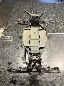 Vintage Team Associated RC10T4 Rc10 T4 Parts Or Repair !! RUSTY! - Picture 1 of 14