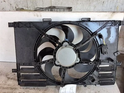 2017-2018 Jeep Renegade Radiator Motor Fan Assembly 2.4L AT w/AC from 09/24/16 - Image 1 of 4
