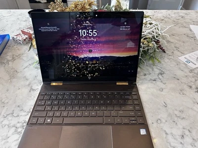 HP Spectre X360 13,5 pulgadas Foto 1 de 4