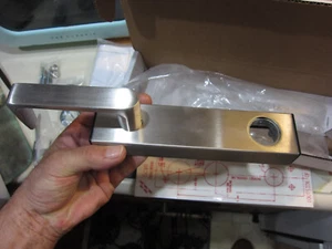 Adams Rite 3080 Series Trim with Square Lever Handle & Cylinder Hole - Picture 1 of 18