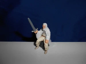 GANDALF mit SCHWERT Stein Lord Ringe 2003 Figur Kinder Überraschung DEUTSCHLAND Figur - Bild 1 von 6