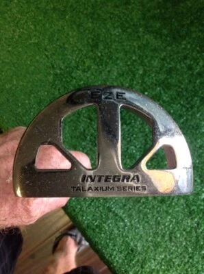 Integra EZE Putter 35 Inches - Image 1 of 4