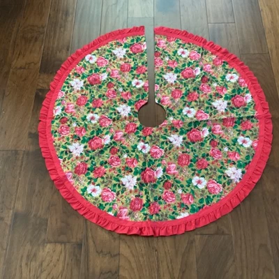 Handmade Christmas Tree Skirt-Red Edge,  36”Diameter-Elegant/Victorian/Roses - Image 1 of 4