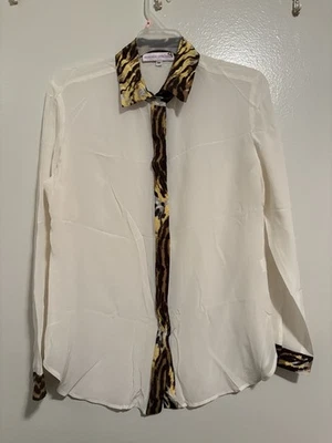 Camisa Top Amanda Uprichard Marfil Seda Transparente Botón Frontal ¡NUEVA! M Medium Foto 1 de 3