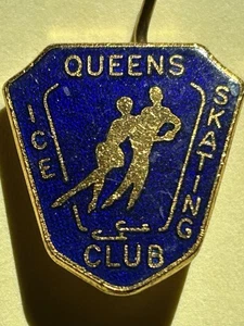 Vintage (1960s-1970s) Queens Ice Skating Club Badge - Picture 1 of 4