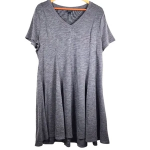 Torrid anthrazitgraues geripptes Minikleid mit V-Ausschnitt Größe 1 - Bild 1 von 5