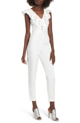 Mono para mujer $250 Keepsake blanco con cuello en V mangas con volantes de radar talla pequeña Foto 1 de 4