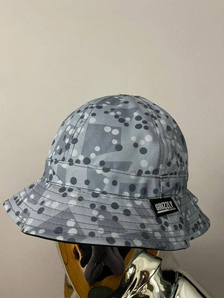 Sombrero de cubo gris adulto con logotipo de cinta de agarre Grizzly talla única Foto 1 de 4