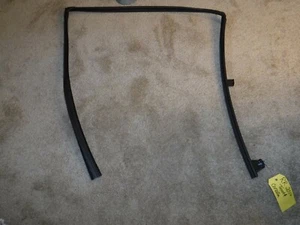 Glass Run Channel Seal Rubber Rear Right for 2017 Toyota Corolla B-69 - Picture 1 of 2