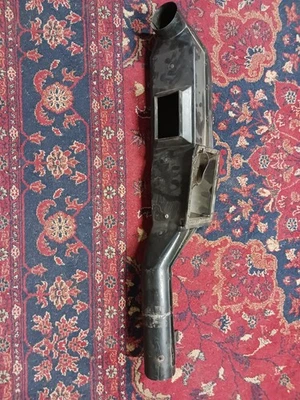 Oldsmobile F85 Cutlass 1964-65 4-4-2 tubo de ventilación de aire acondicionado Foto 1 de 4