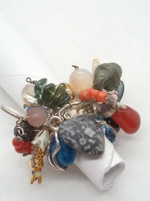 ANELLO a fascia in ARGENTO 925 con ciuffo di PIETRE DURE e CORALLO - cuore - - Immagine 1 di 4