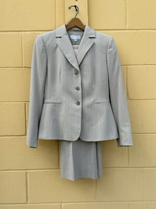 Tahari Arthur Levine Women's Petite Pant Suit Tan, White & Pink Pinstripe 6P - Picture 1 of 4