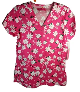 Pink Happy Daisy Scrub Top S Betsey Johnson 2 Hem pockets Shoulder Badge Loop - Picture 1 of 9