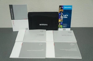 2019 NISSAN KICKS OWNERS MANUAL WITH NAVIGATION CASE AND LITERATURE FREE SHIP - Picture 1 of 2