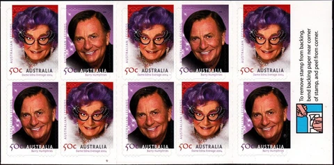 MINT 2006 BARRY HUMPHRIES DAME EDNA P&S STAMP BOOKLET  - BARCODE 732 UNFOLDED Cover