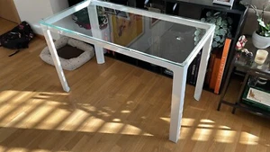 Schreibtisch - Bild 1 von 1