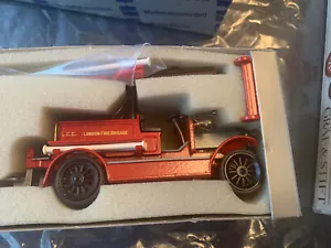 Conrad 1910 Dennis Fire Engine London Fire Brigade 1/50 Scale Model No. 1025 MIB - Picture 1 of 9