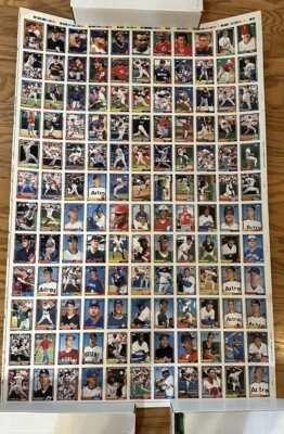1992 TOPPS BASEBALL 132 CARTÃO FOLHA SEM CORTES COM IVAN RODRIGUEZ, AL LEITER M MCGWIRE - Imagem 1 de 4