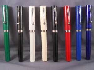 Sheaffer vintage cartridge fill calligraphy pen with italic medium nib--NEW - Picture 1 of 9