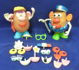 2 HASBRO VINTAGE MR POTATO HEADS 37 ACCESSORIE PARTS INCLUDING POLICEMAN - Picture 1 of 16