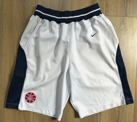 VTG Nike Team Arizona Wildcats Heavy Stitched Basketball Shorts M Sewn NCAA RARE Cover