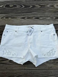 Torrid Denim Cut Off Shorts Womens Size 14 White Mid Rise Raw Hem Laser Cut - Picture 1 of 13