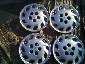 (4) OEM 1991-93 Pontiac Grand Prix 15" 5-lug hubcaps wheel covers  - Picture 1 of 10