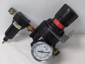 PARKER * 06R1C00021 FILTER REGULATOR 250 PSI W/ 14F17BB FILTER - Picture 1 of 6