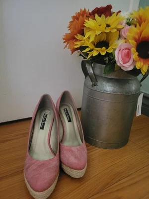 Plataforma Michael Antonio 7 Rosa  Foto 1 de 4