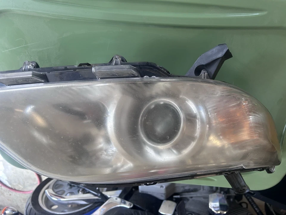 Faro lateral para pasajeros Toyota Sienna 2015 fabricante original Lado derecho Foto 1 de 1