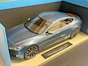 1/18 Tesla Model S 2012 Dark Grey Limited Edition 250pcs LS028C LS Collectibles - Picture 1 of 7