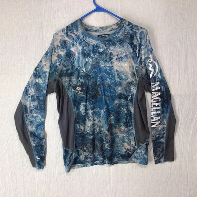 Camisa de pesca Magellan Outdoor Pro manga larga pequeña roble musgo manga deletreada Foto 1 de 4