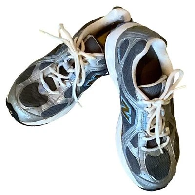 New Balance Womens Sneakers Grey Fabric With Blue And Silver Trim Size 8 - Image 1 of 4