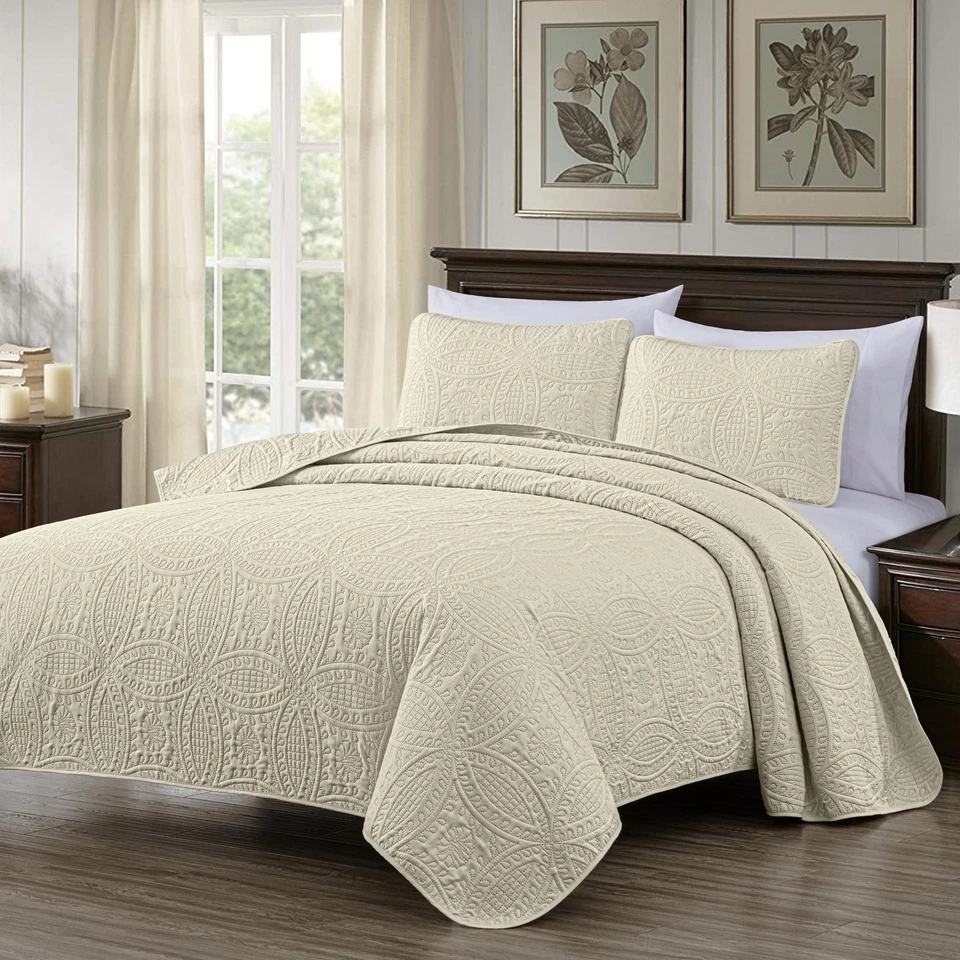 Chezmoi Collection Austin 3-piece Pinsonic Quilt Oversize Bedspread Coverlet Set - Image 1 of 4