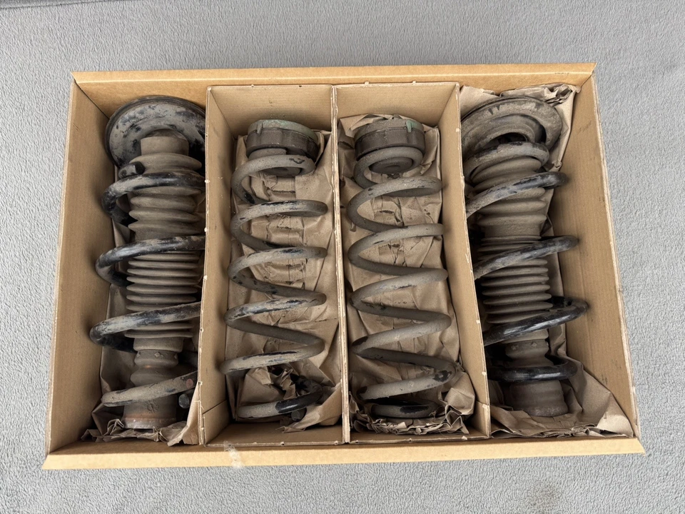 Audi RS6 Performance C7/4G Original Federnsatz Federn - Bild 1 von 4