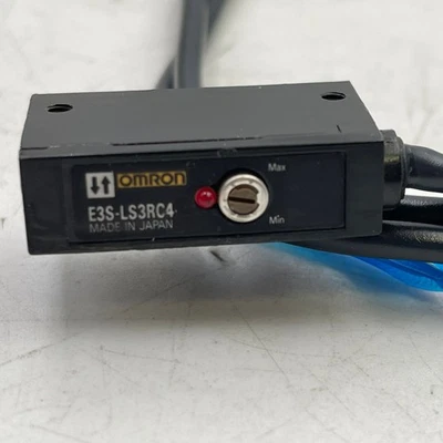 OMRON E3S-LS3RC4 Photoelectric Sensor NEW - Image 1 of 4