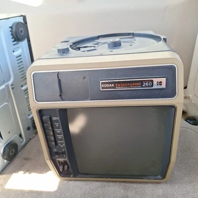 Kodak Ektagraphic AudioViewer Projector Model 260 With Remote And Bulbs- Works! - Image 1 of 4