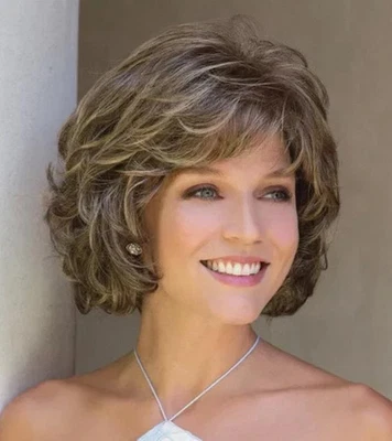 Pelucas afro onduladas de pelo corto sintético marrón para mujer peluca natural de alta temperatura Foto 1 de 4