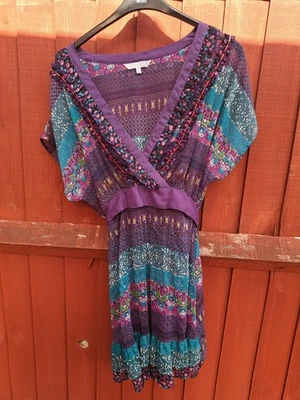 Ladies Size 18 Lightweight Sheer Summer Sleeveless Top In Purples/Pinks/Blues - Image 1 of 4