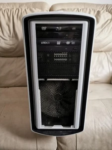 Corsair Graphite Series 600T Gaming Case With Blue Ray Missing Front Panel - Afbeelding 1 van 10