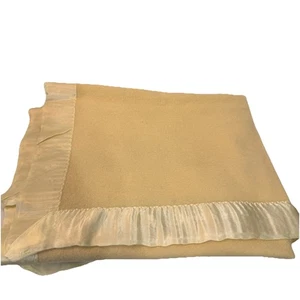 VTG Baby Chatham Blanket Yellow 100% Wool Satin Trim 36x58” Solid Color EUC - Picture 1 of 5