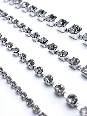 1 Metro Argento SS6 Brillantini Strass Distanziati Out Cristallo Catena a Regno - Immagine 1 di 4
