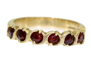 Attractive Garnet Half Eternity 9ct Yellow Gold ring size M ~ US 6 1/4 - Picture 1 of 8