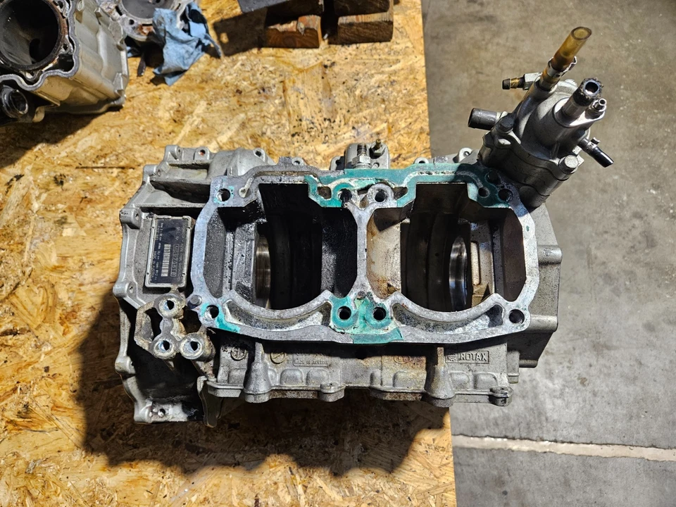 Carcasas de motor SEADOO GTX DI 951 2002-2007 cárter XP LRV DI #3 Foto 1 de 4