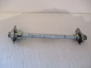 Hinterachse komplett inkl. Buchsen etc.Kawasaki ER-6F EX650C ABS 09-11  - Bild 1 von 3