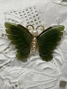 SWO.IN Brand Goldtone Green Jade Carved Wings Butterfly Brooch Pin Pearls - Picture 1 of 6