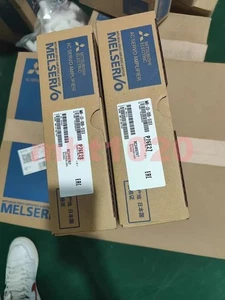 ONE Mitsubishi MR-J3-10B-S133 MRJ310B-S133 MRJ310BS133 Servo Drive - Foto 1 di 1