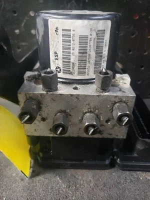 2008 Jeep Grand Cherokee Commander ABS Anti-lock Brake Pump Module Assembly OEM - Image 1 of 3